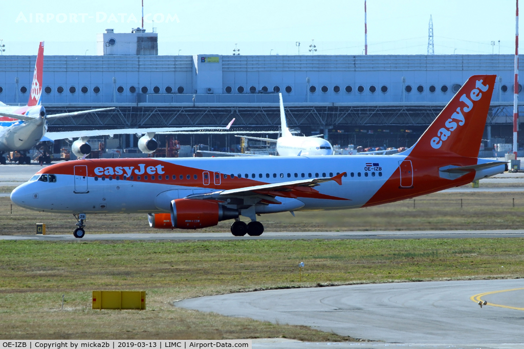 OE-IZB, 2010 Airbus A320-214 C/N 4316, Taxiing