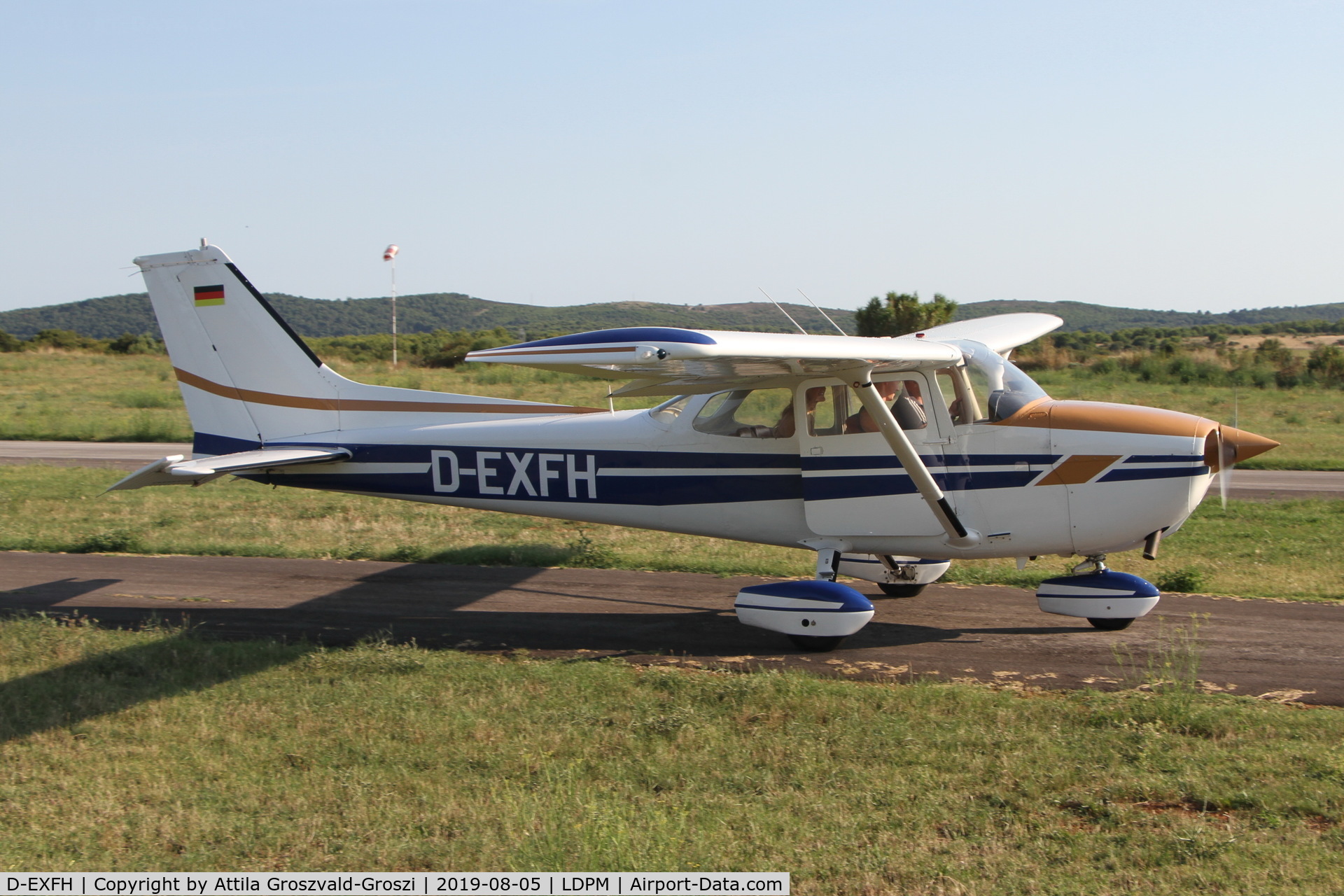 D-EXFH, 1979 Reims F172N Skyhawk C/N 1880, LDPM - Medulin Airport, Croatia