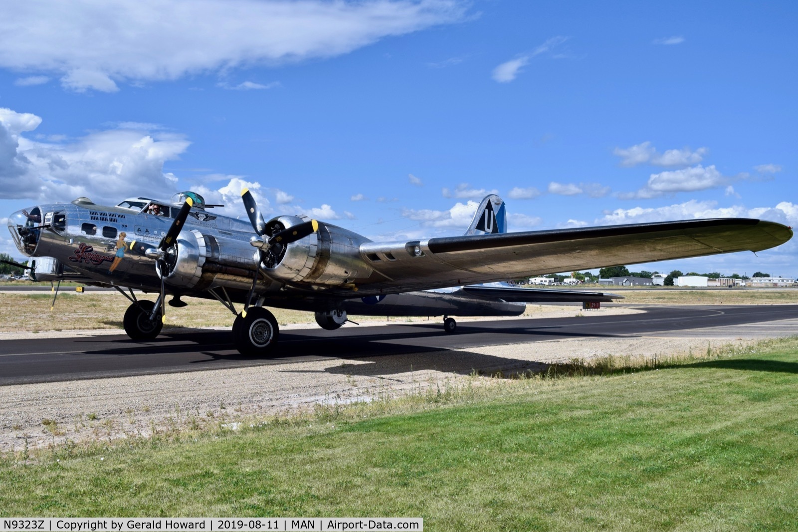 N9323Z, 1944 Boeing B-17G-85-DL Flying Fortress C/N 32155, Taxiing on Alpha.