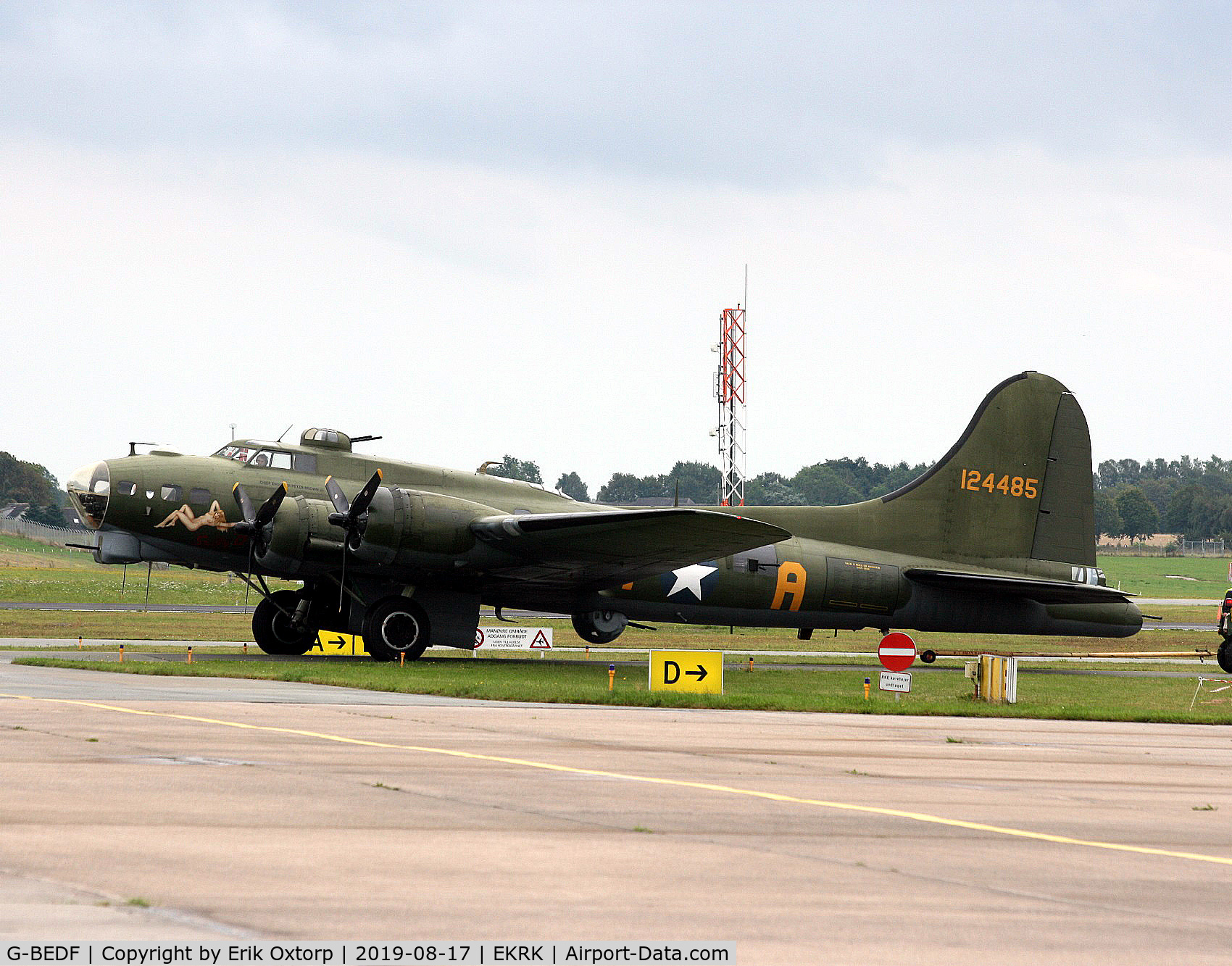 G-BEDF, 1944 Boeing B-17G Flying Fortress C/N 8693, Roskilde Air Show