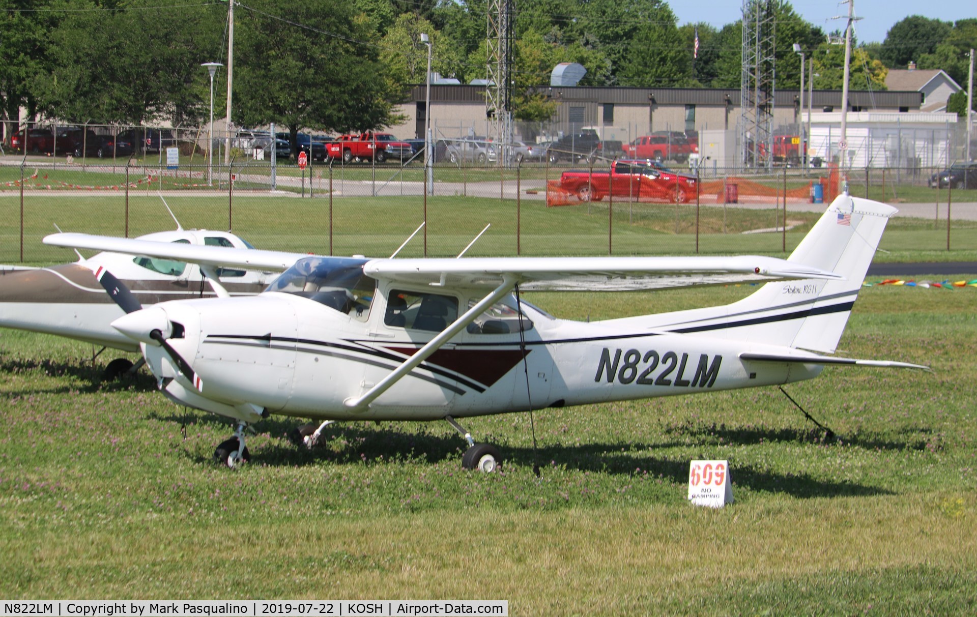 N822LM, 1979 Cessna R182 Skylane RG C/N R18201081, Cessna R182