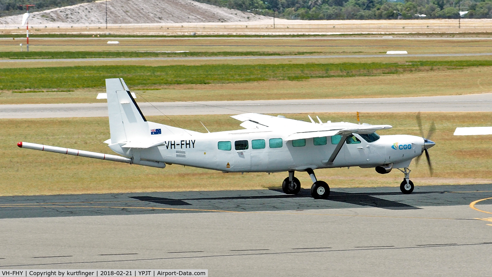 VH-FHY, 1999 Cessna 208B Grand Caravan C/N 208B0764, Cessna 208B Grand Caravan CGG DATA Services VH-FHY YPJT 210218