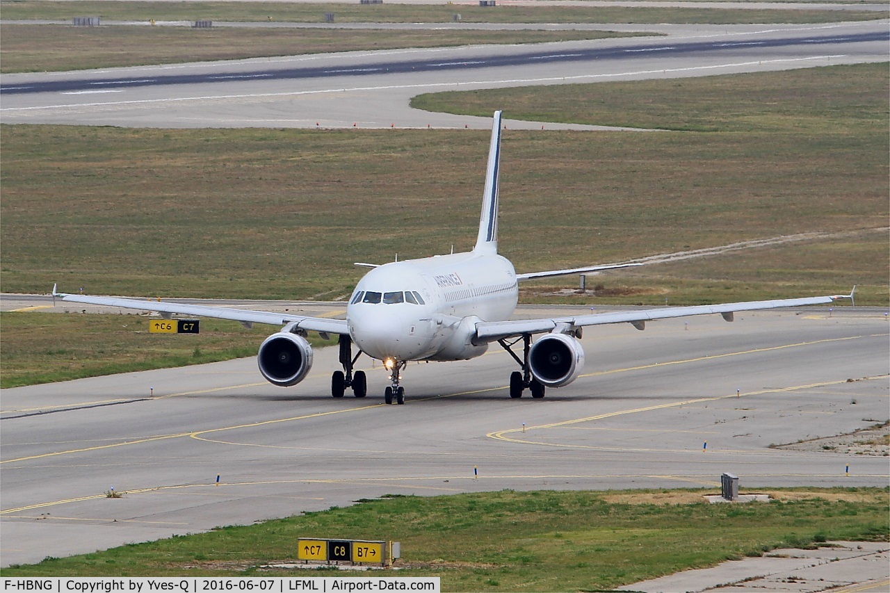 F-HBNG, 2011 Airbus A320-214 C/N 4747, Airbus A320-214, Taxiing to holding point rwy 31R, Marseille-Provence Airport (LFML-MRS)