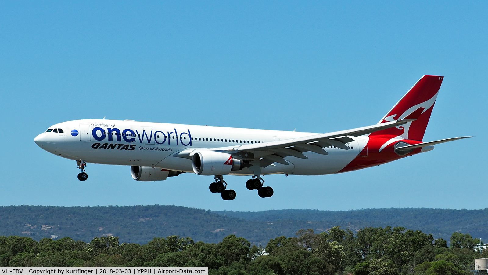 VH-EBV, 2012 Airbus A330-202 C/N 1365, Airbus A330-202. Qantas One World VH-EBV, YPPH final runway 03, 030318.