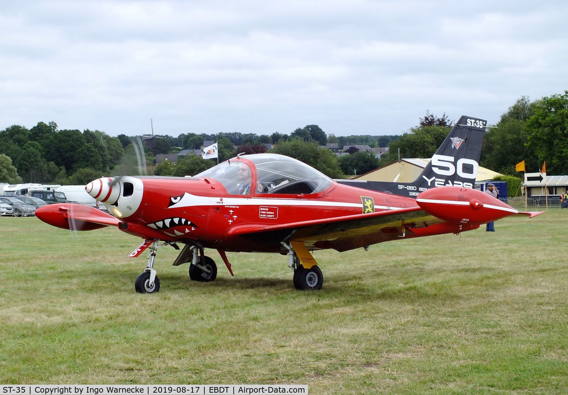ST-35, SIAI-Marchetti SF-260M C/N 10-35, SIAI-Marchetti SF.260M of the 'Diables Rouges / Red Devils' Belgian Air Force Aerobatic Team at the 2019 Fly-in at Diest/Schaffen airfield