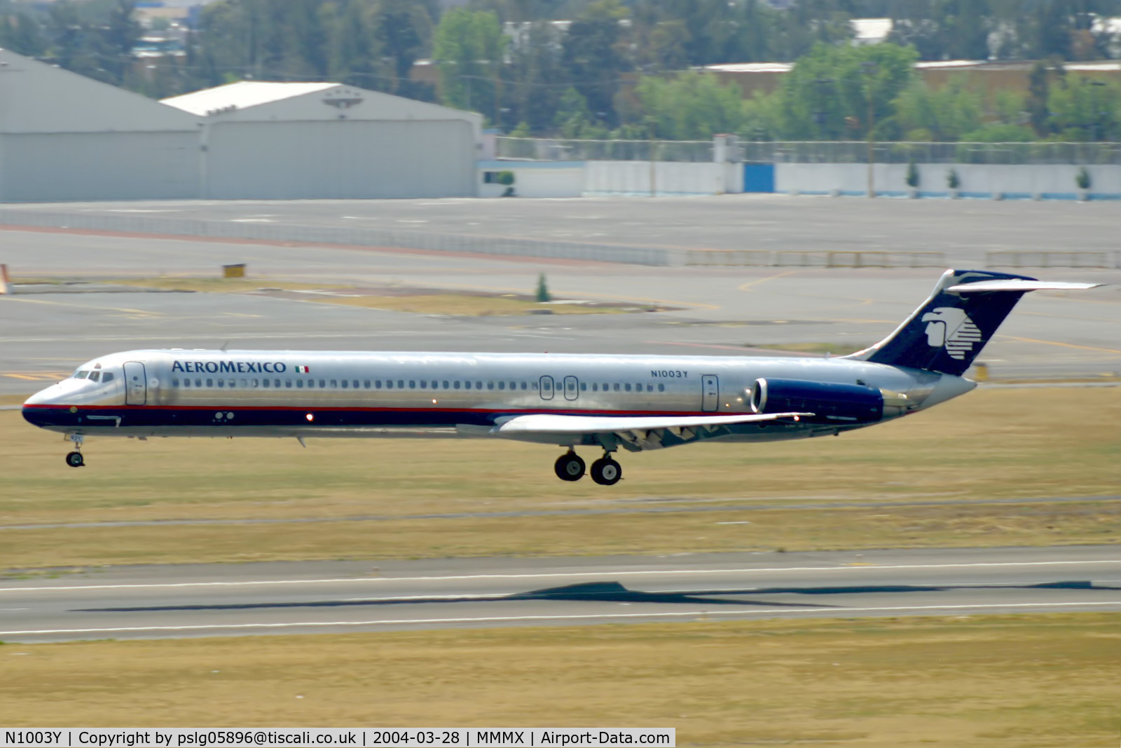 N1003Y, 1981 McDonnell Douglas MD-82 (DC-9-82) C/N 48068, Delivered to Aeromexico as N1003Y in 1981. Reregistered as XA-SFK in 1993 and back to N1003Y in 1995. Withdrawn from use at Goodyear, AZ in 2006 and scrapped.