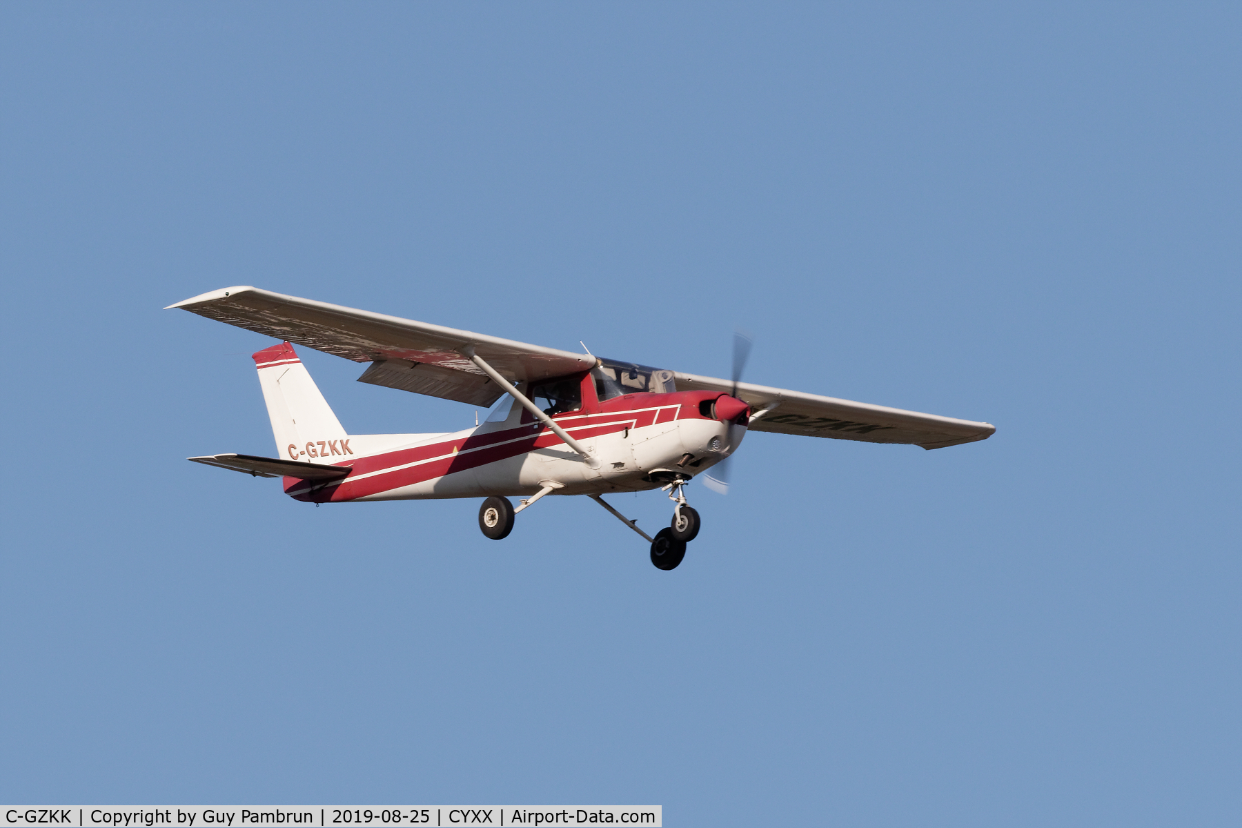 C-GZKK, 1977 Cessna 152 C/N 15280305, Landing