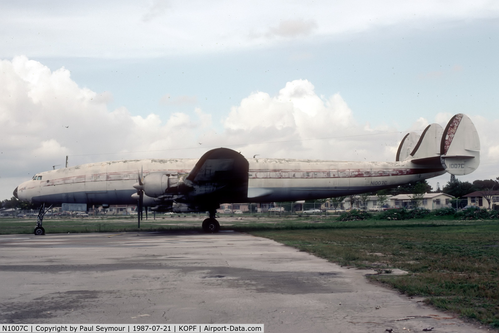 N1007C, 1957 Lockheed L-1049H-82 Super Constellation C/N 4805, Stored at Opa Locka, FL. Scrapped in 1988.