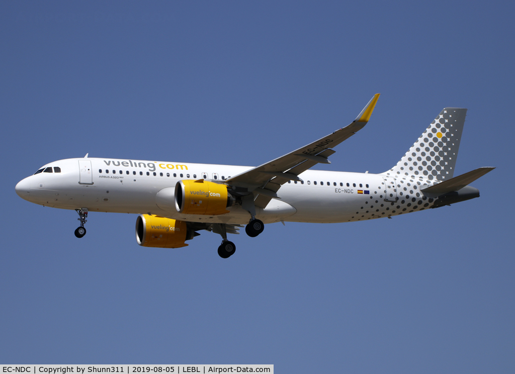 EC-NDC, 2019 Airbus A320-271N C/N 8945, Landing rwy 25R