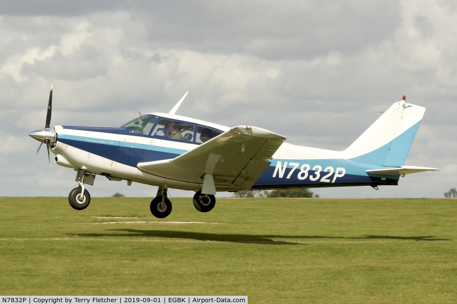 N7832P, 1962 Piper PA-24-250 Comanche C/N 24-3052, At Sywell