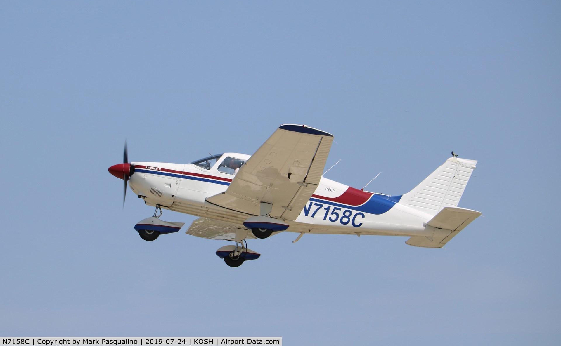 N7158C, 1975 Piper PA-28-181 C/N 28-7690057, Piper PA-28-181