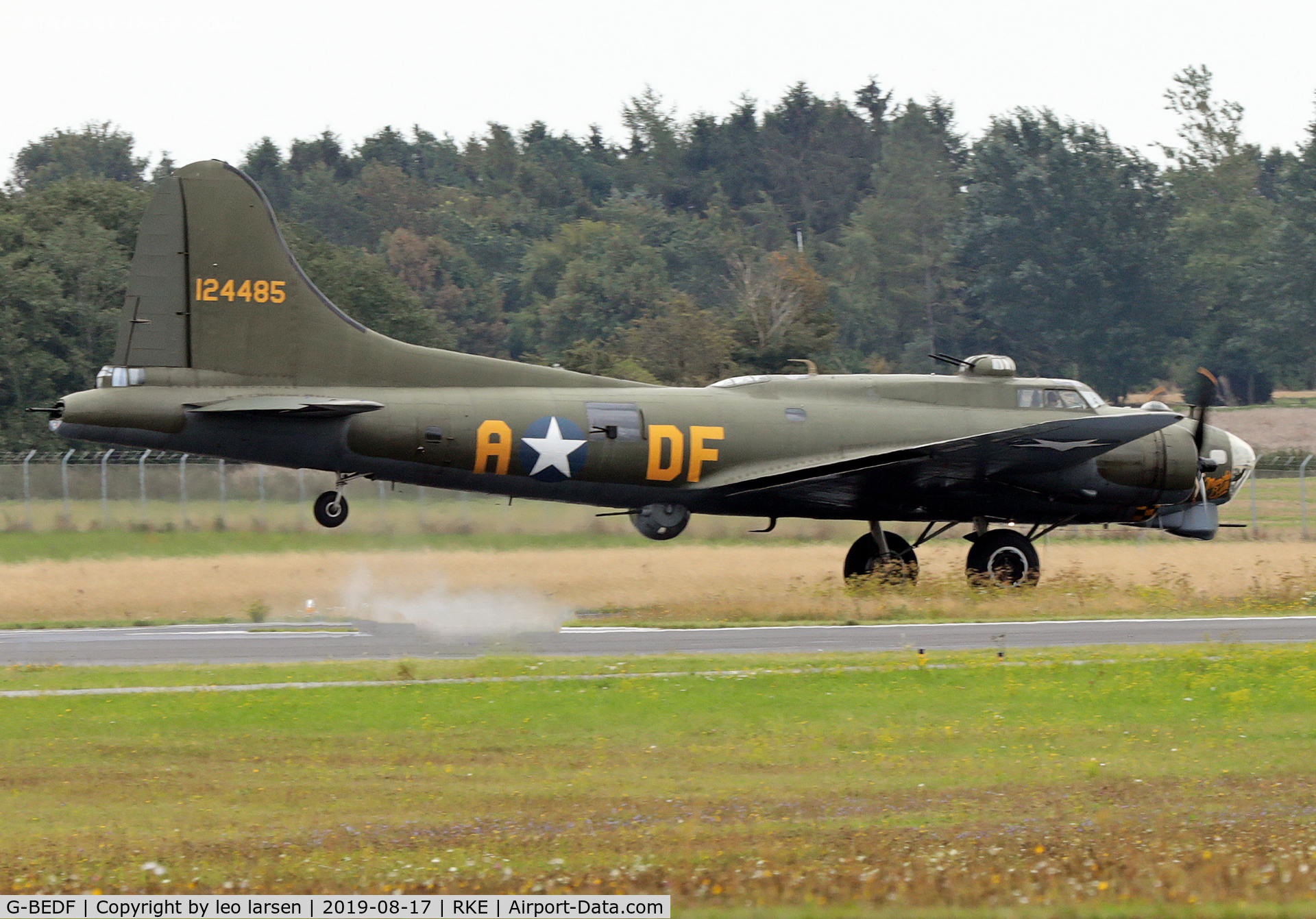 G-BEDF, 1944 Boeing B-17G Flying Fortress C/N 8693, Roskilde Air Show 17.8.2019