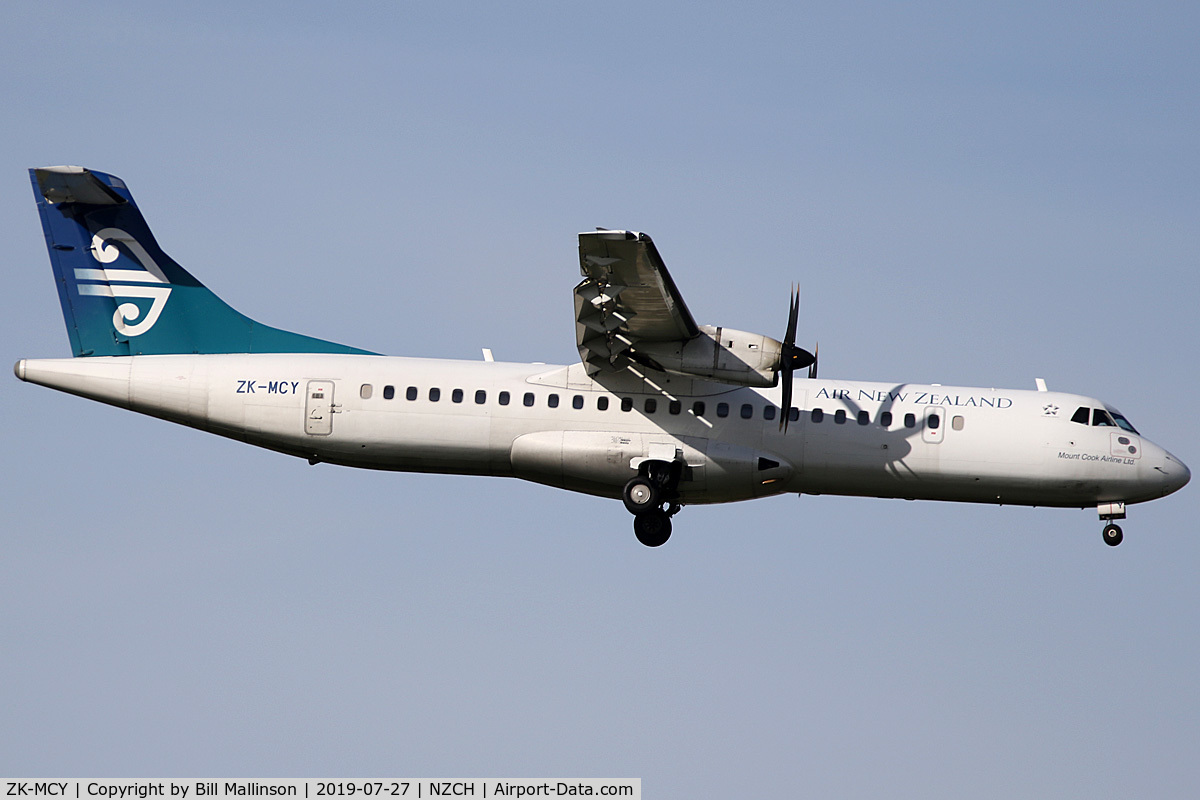 ZK-MCY, 2003 ATR 72-212A C/N 703, in from WLG