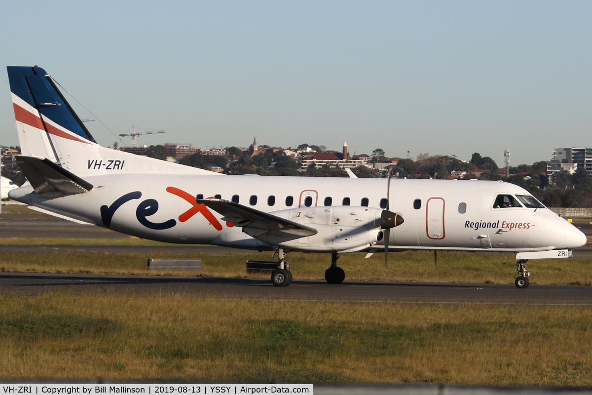 VH-ZRI, 1996 Saab 340B C/N 340B-394, taxiing from 3-4R