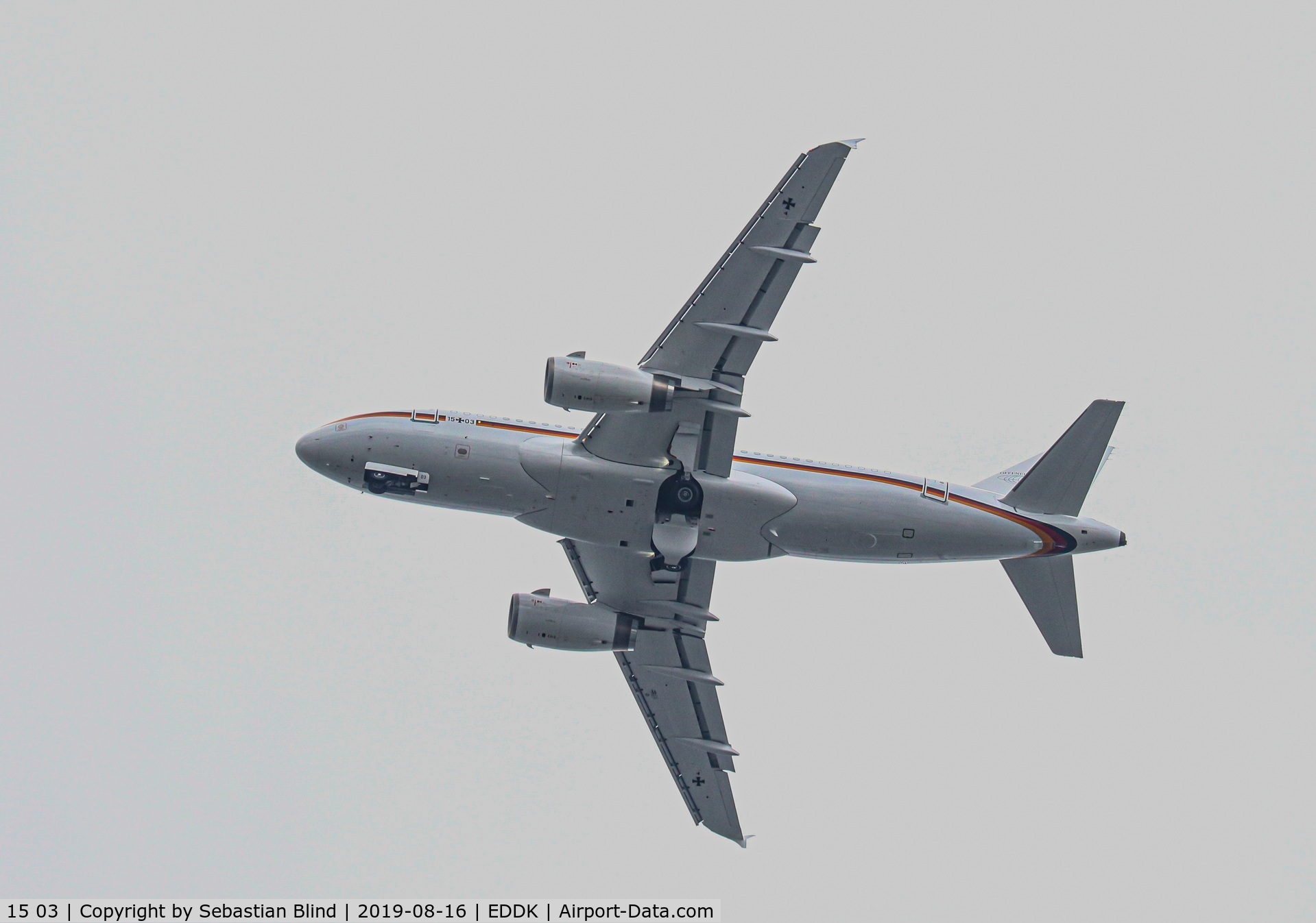 15 03, 2000 Airbus A319-133CJ C/N 1212, 15+03 Open Skies approaching Cologne Bonn Airport