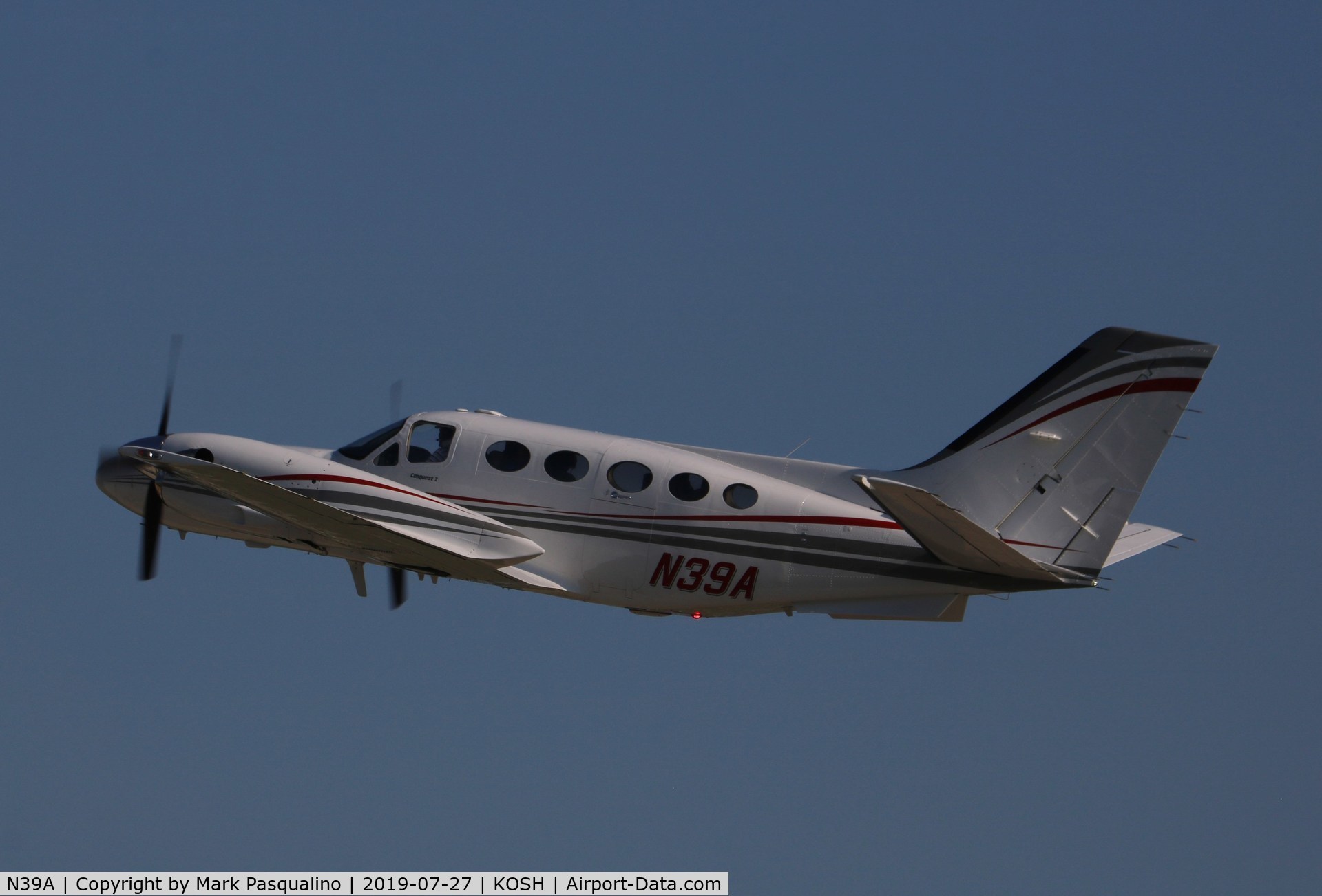 N39A, Cessna 425 C/N 425-0138, Cessna 425