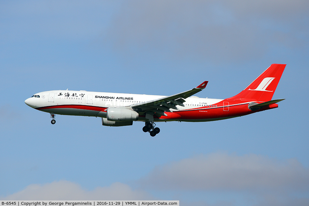 B-6545, 2011 Airbus A330-243 C/N 1291, On final for runway 16.