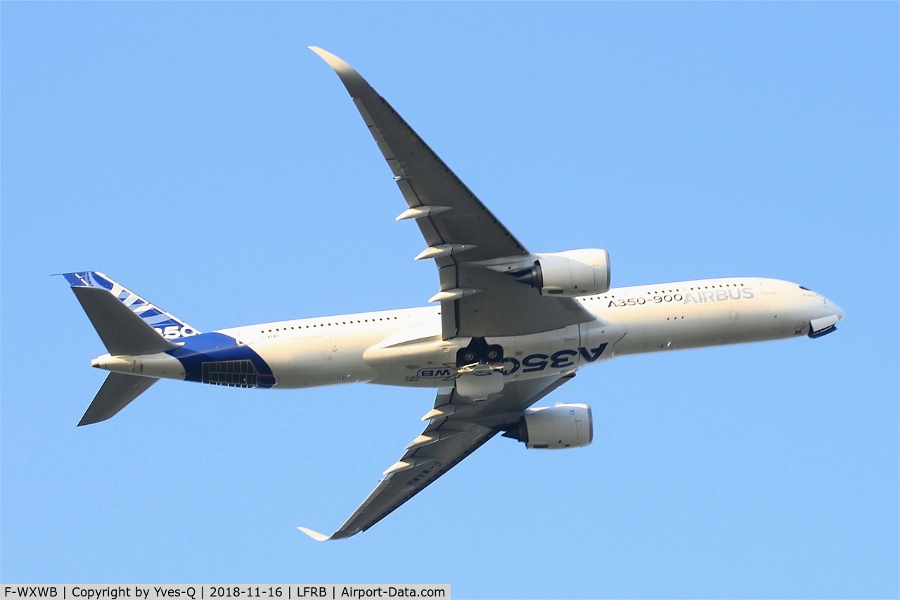 F-WXWB, 2013 Airbus A350-941 C/N 001, Airbus A350-941, Take off rwy 07R, Brest-Bretagne airport (LFRB-BES)