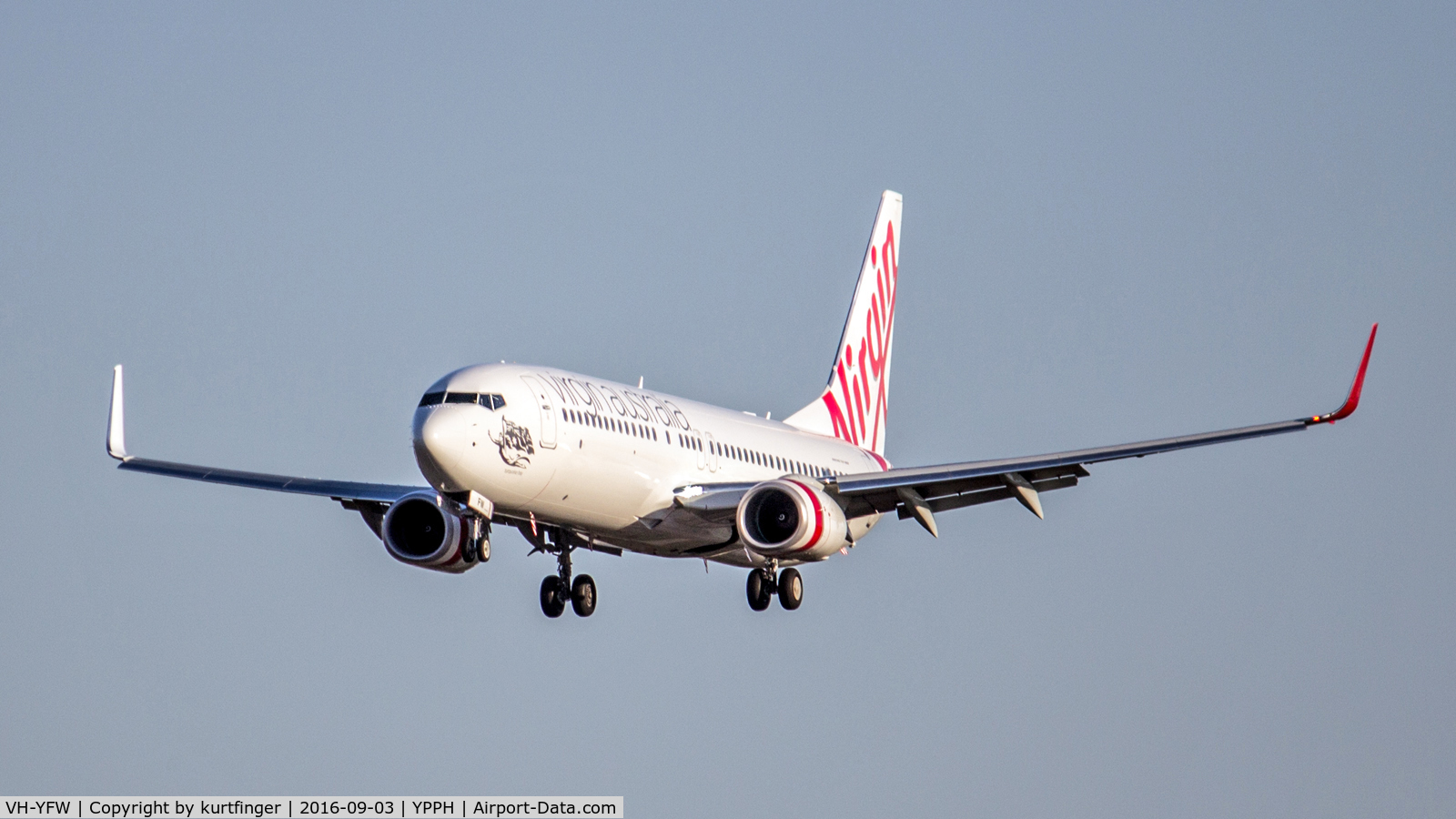VH-YFW, 2016 Boeing 737-8FE C/N 41037, Boeing 737-8FE Virgin Australia VH-YFW, final rwy 03, 030916 YPPH