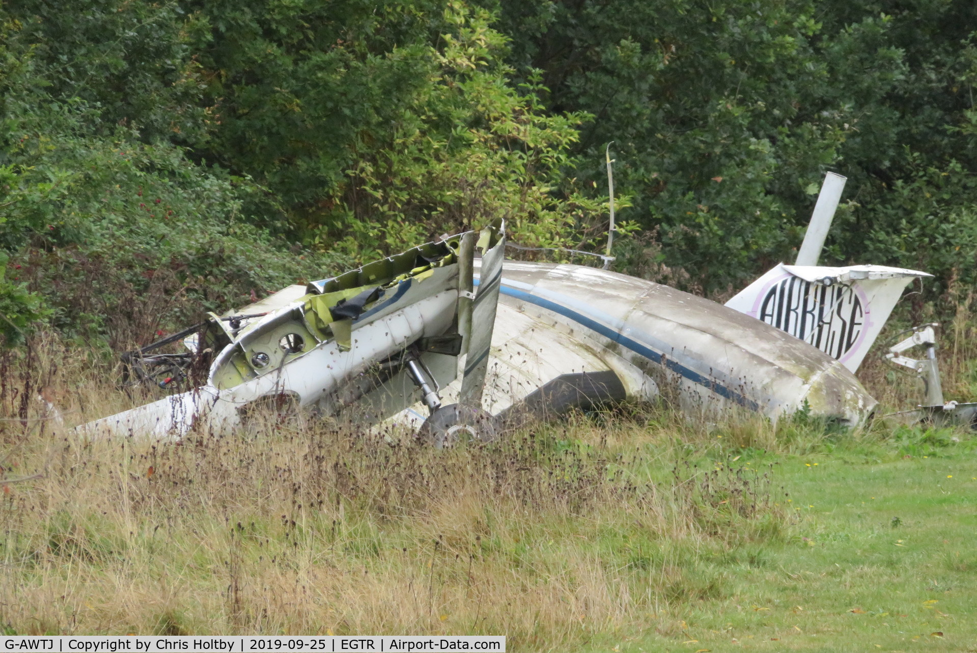 G-AWTJ, 1968 Reims F150J C/N 0419, Destroyed and in a heap at Elstree