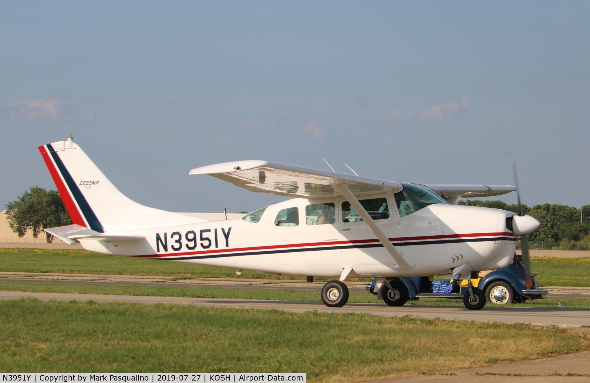 N3951Y, 1964 Cessna 210D Centurion C/N 21058451, Cessna 210D