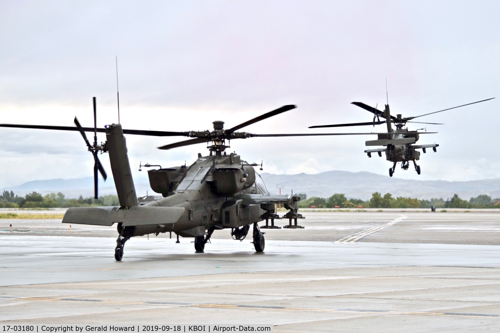 17-03180, 2017 Boeing AH-64E Apache Guardian C/N MM180, Awaiting take off.