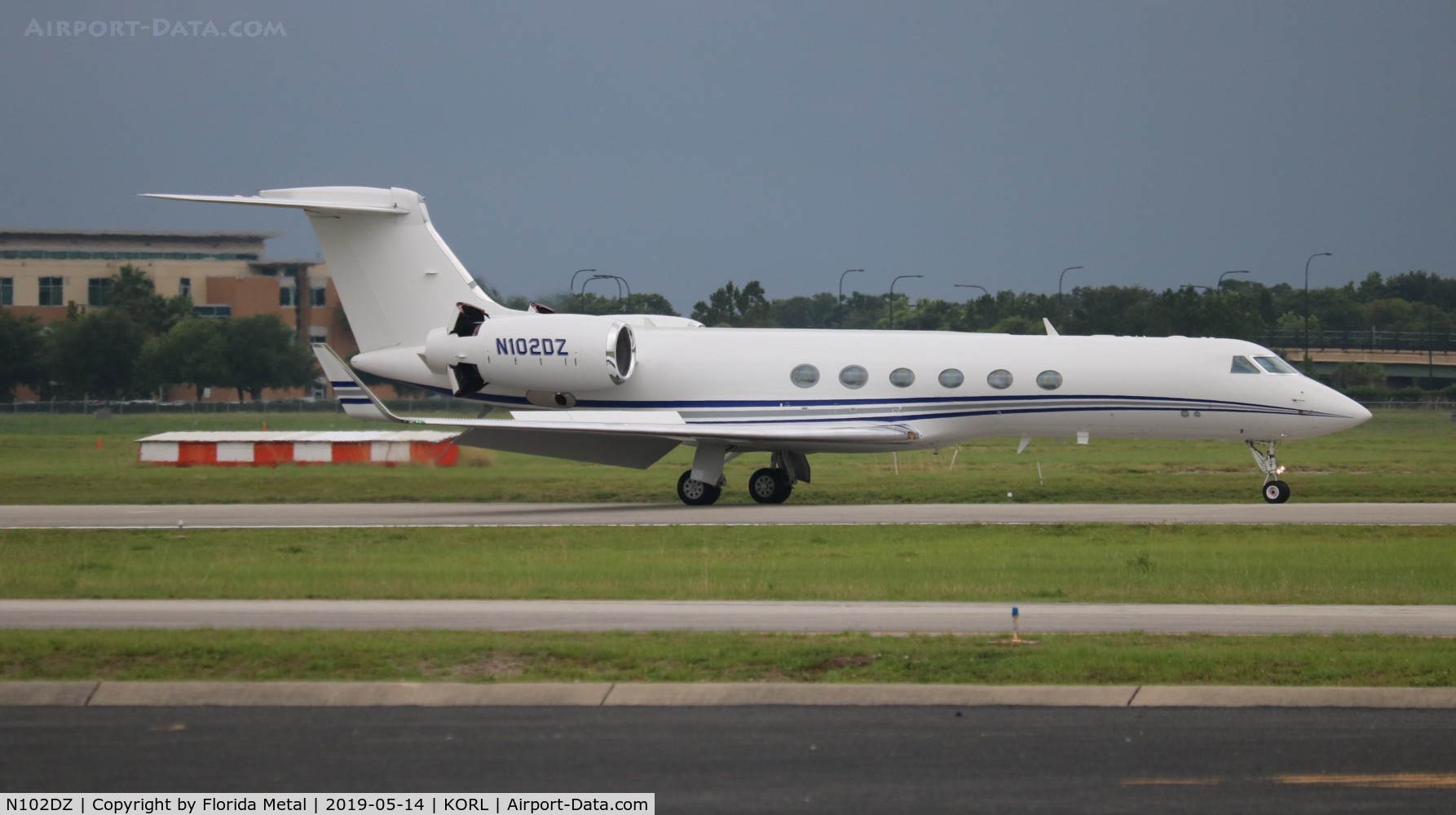N102DZ, Gulfstream Aerospace G-V C/N 555, Gulfstream V