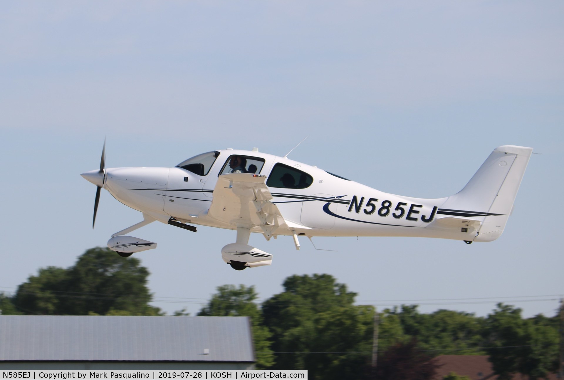 N585EJ, 2016 Cirrus SR20 C/N 2319, Cirrus SR20