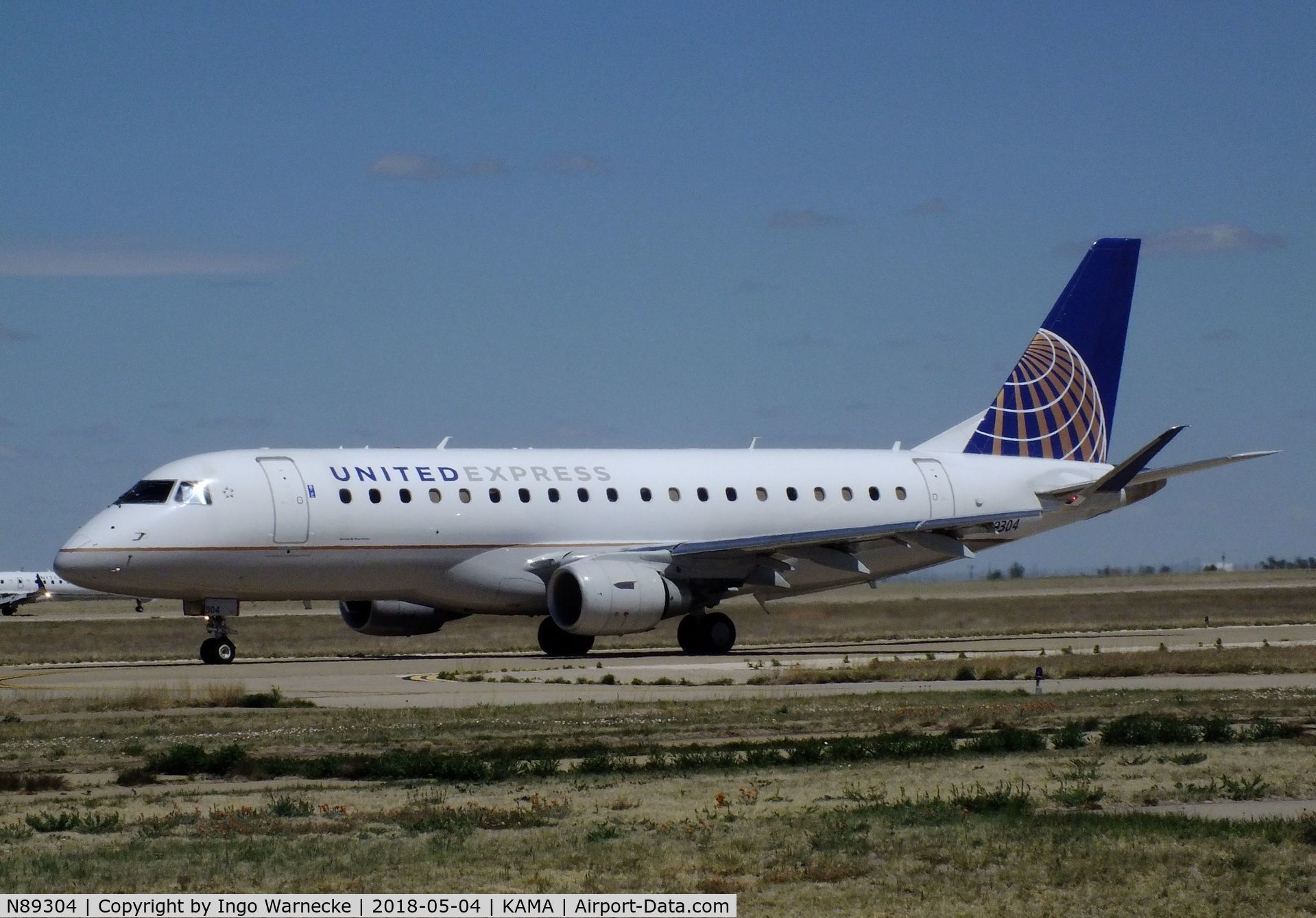 N89304, 2014 Embraer 175LR (ERJ-170-200LR) C/N 17000406, EMBRAER 175LR (ERJ-170-200LR) of United Express at Rick Husband Amarillo International Airport, Amarillo TX