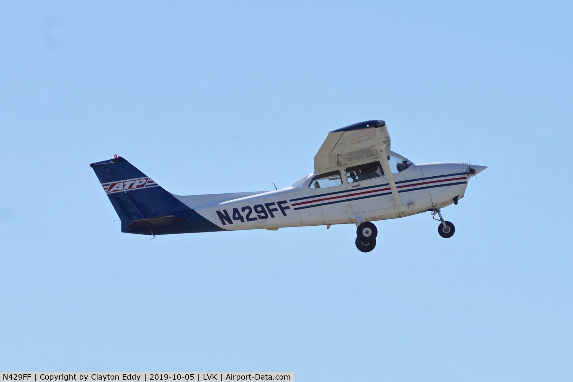N429FF, 2004 Cessna 172R C/N 17281229, Livermore airport airshow 2019.
