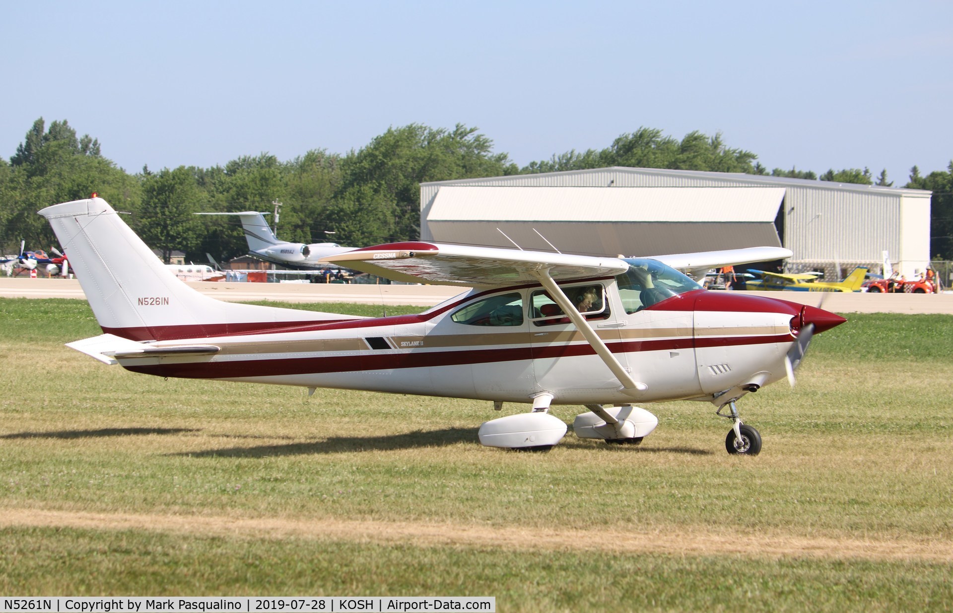 N5261N, 1980 Cessna 182Q Skylane C/N 18267610, Cessna 182Q
