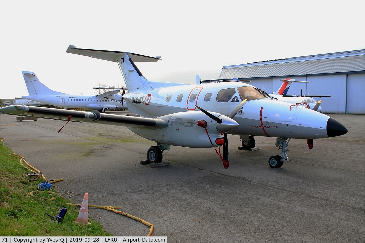 71, Embraer EMB-121AN Xingu C/N 121071, Embraer EMB-121AN Xingu,  Static display, Morlaix-Ploujean airport (LFRU-MXN) air show 2019