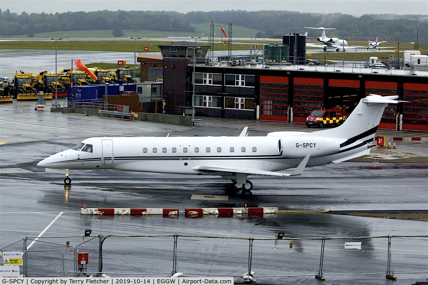 G-SPCY, 2013 Embraer EMB-135BJ Legacy 650 C/N 14501162, At Luton