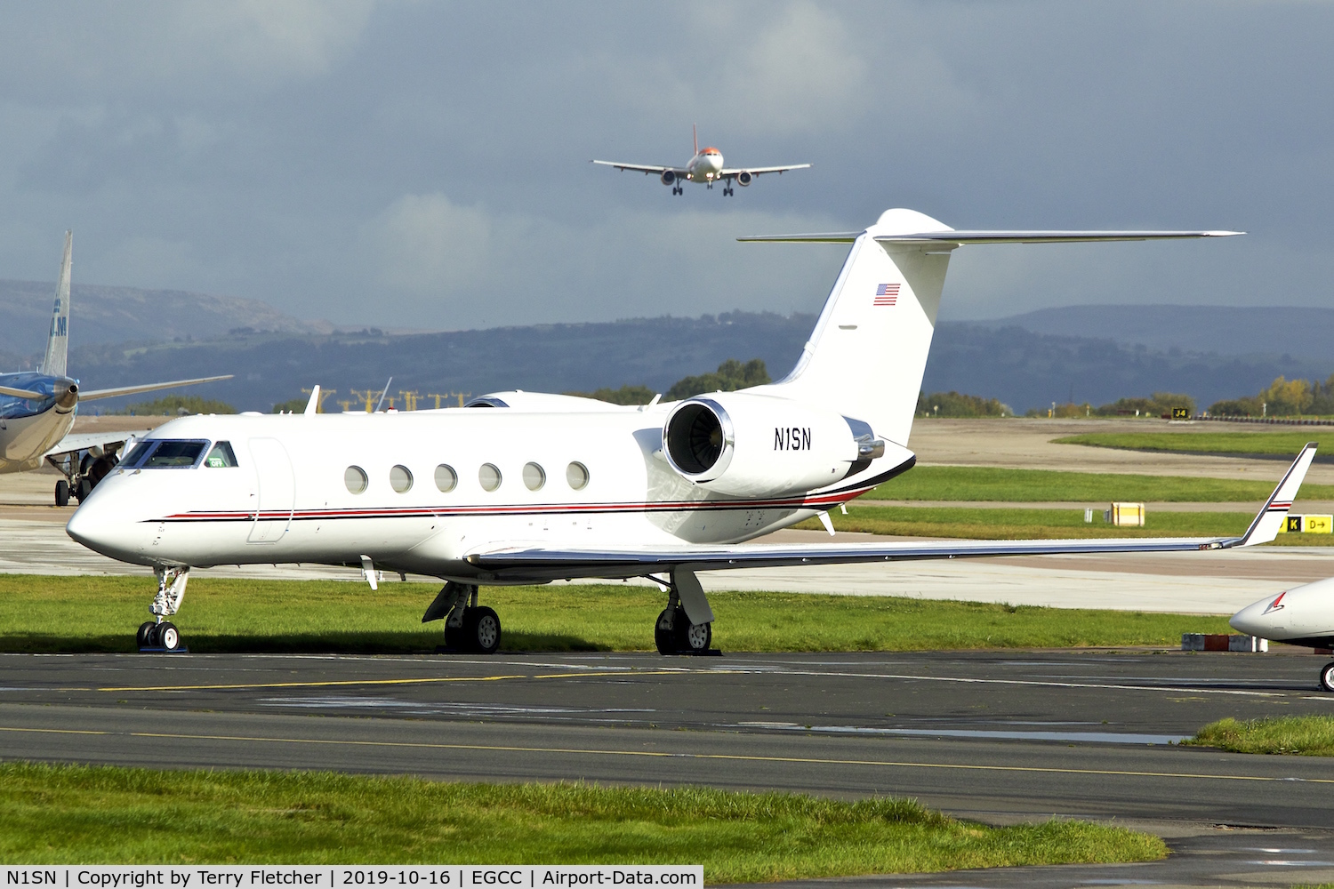 N1SN, 2000 Gulfstream Aerospace G-IV C/N 1433, At Manchester