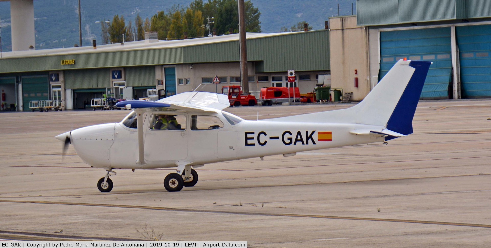 EC-GAK, Cessna 172N C/N 172-69089, Aeropuerto de Foronda - Vitoria-Gasteiz - Euskadi - España