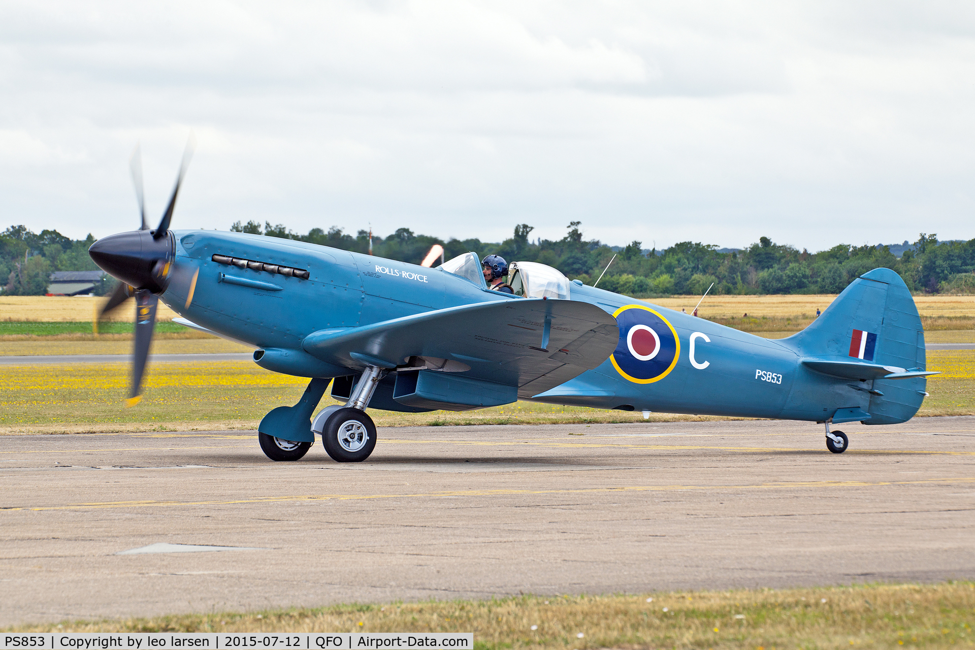 PS853, 1945 Supermarine 389 Spitfire PR.XIX C/N 6S/594677, duxford 12.7.2015