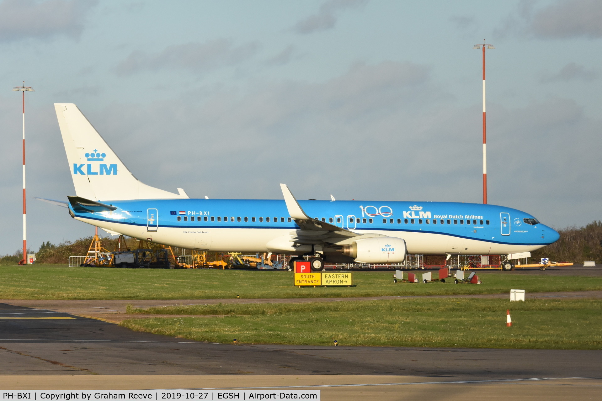 PH-BXI, 2000 Boeing 737-8K2 C/N 30358, Parked at Norwich.