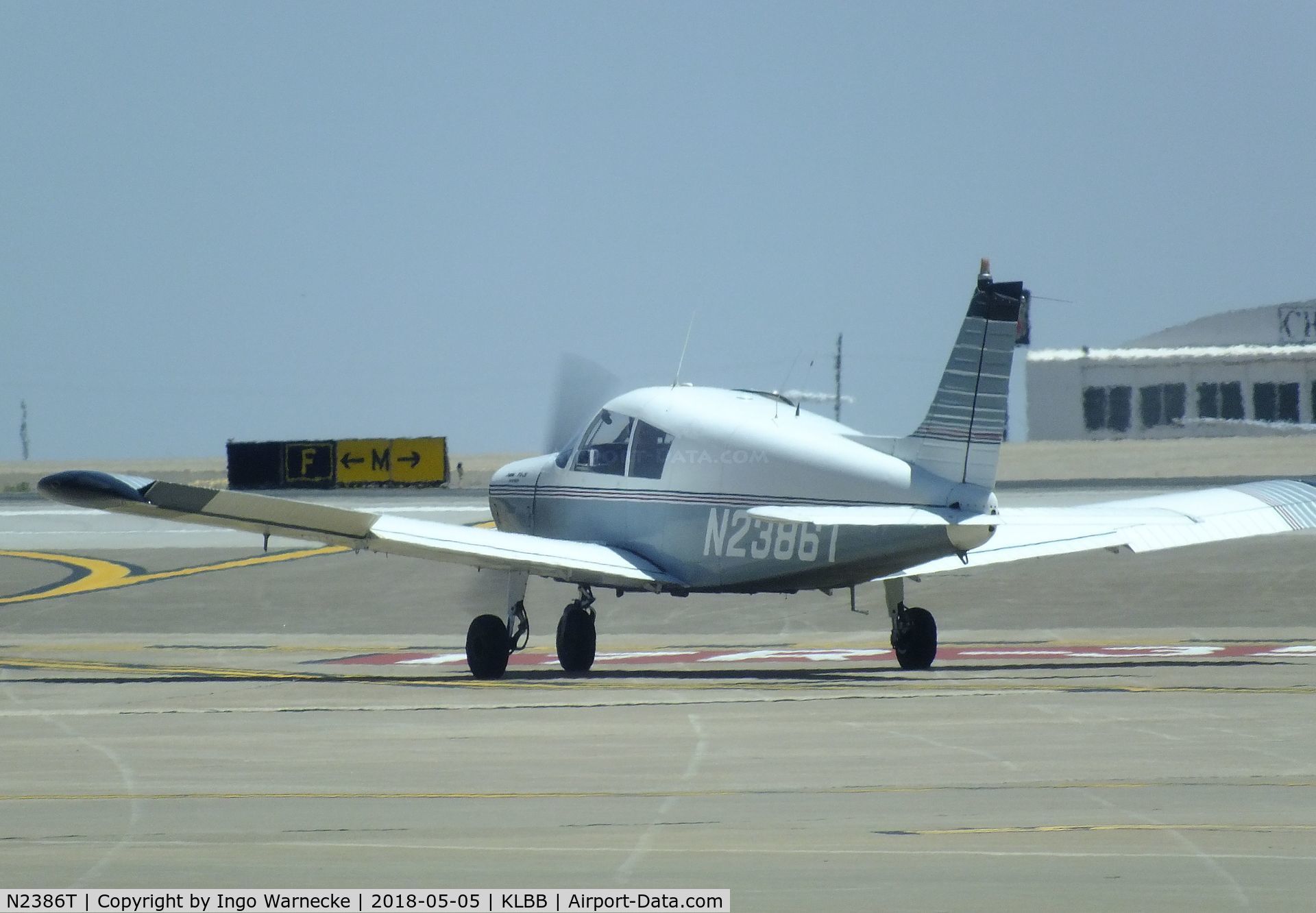 N2386T, 1971 Piper PA-28-140 C/N 28-7225065, Piper PA-28-140 Cherokee Cruiser at Lubbock Preston Smith Intl. Airport, Lubbock TX
