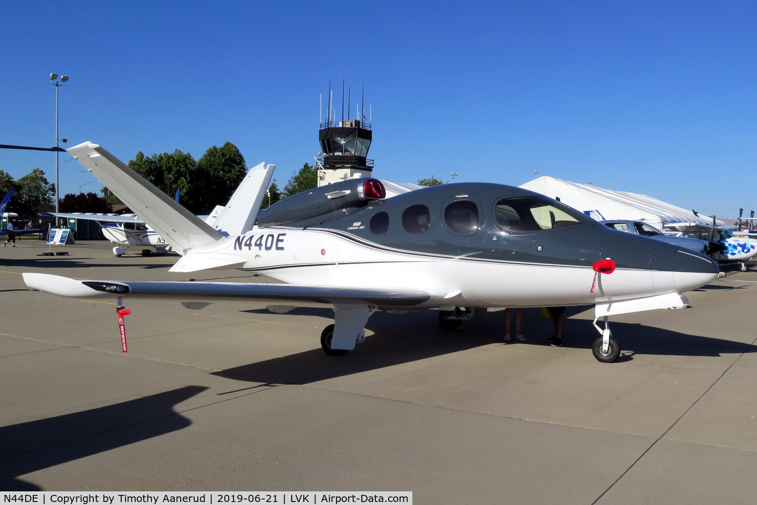 N44DE, 2019 Cirrus SF50 Vision C/N 0117, 2019 Cirrus SF50, c/n: 0117, 2019 AOPA Livermore Fly-In