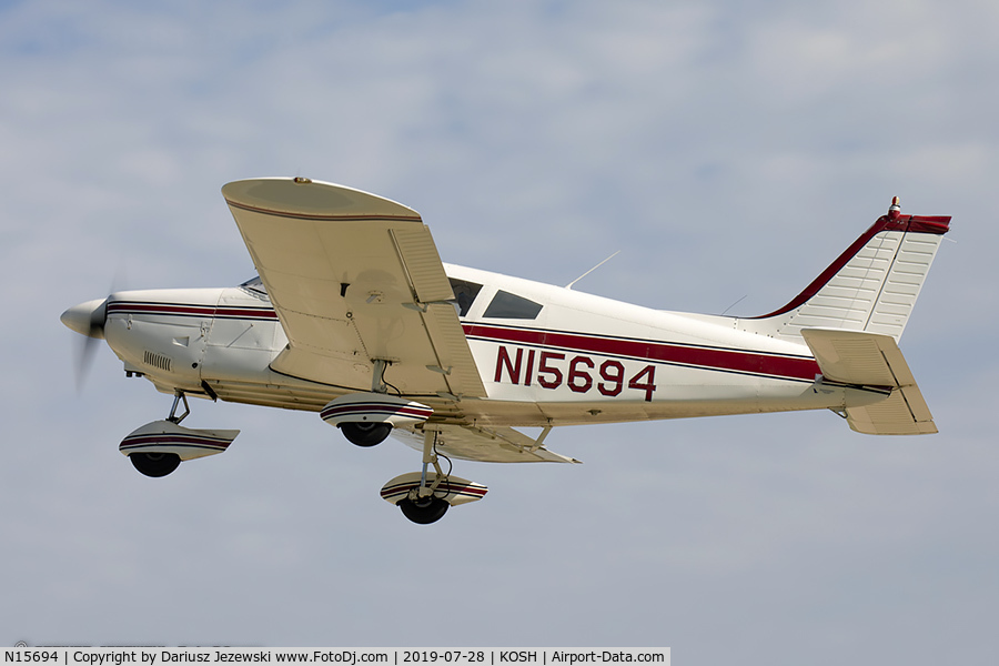 N15694, 1972 Piper PA-28-180 C/N 28-7305119, Piper PA-28-180 Cherokee  C/N 28-7305119 , N15694