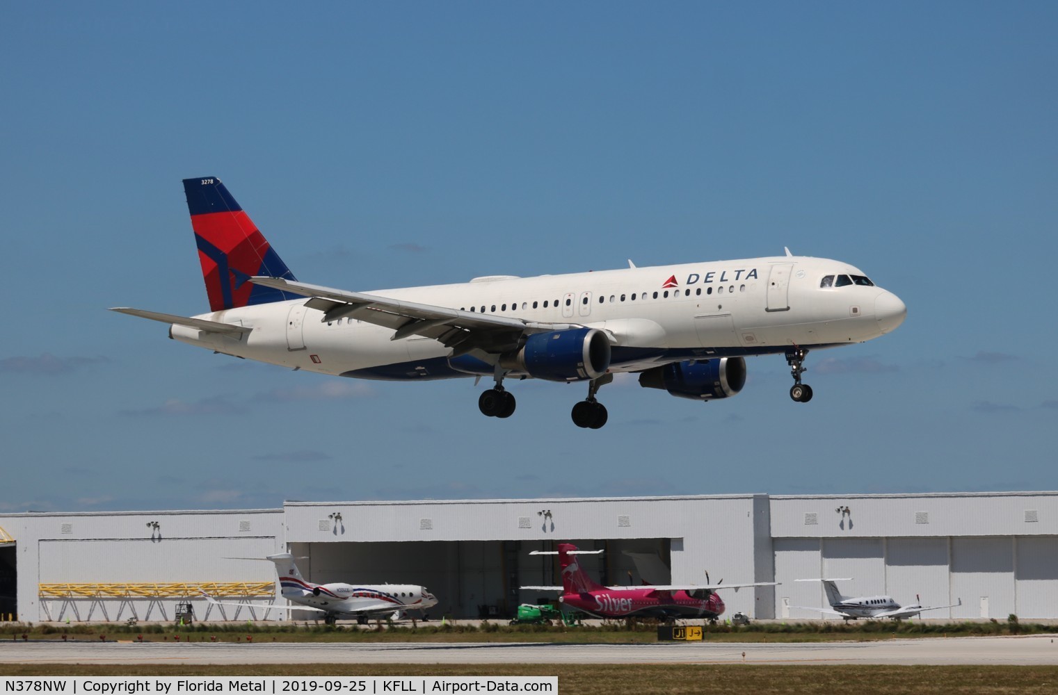 N378NW, 2003 Airbus A320-211 C/N 2092, Delta