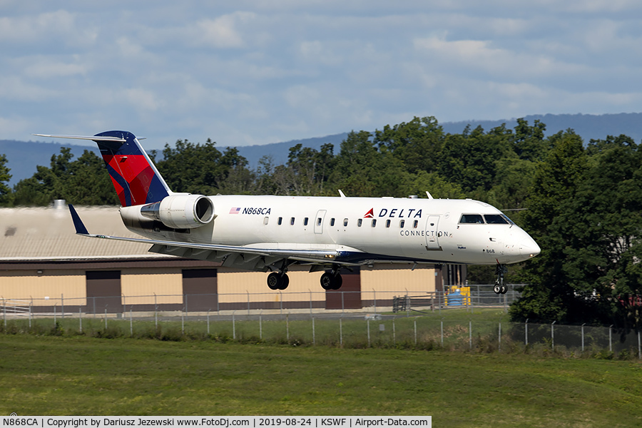 N868CA, 2000 Bombardier CRJ-100ER (CL-600-2B19) C/N 7427, Bombardier CRJ-200ER (CL-600-2B19) - American Eagle (SkyWest Airlines)   C/N 7427, N868CA