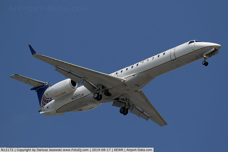 N12172, 2004 Embraer ERJ-145XR (EMB-145XR) C/N 14500864, Embraer ERJ-145XR (EMB-145XR) - United Express (ExpressJet Airlines)  C/N 14500864, N12172