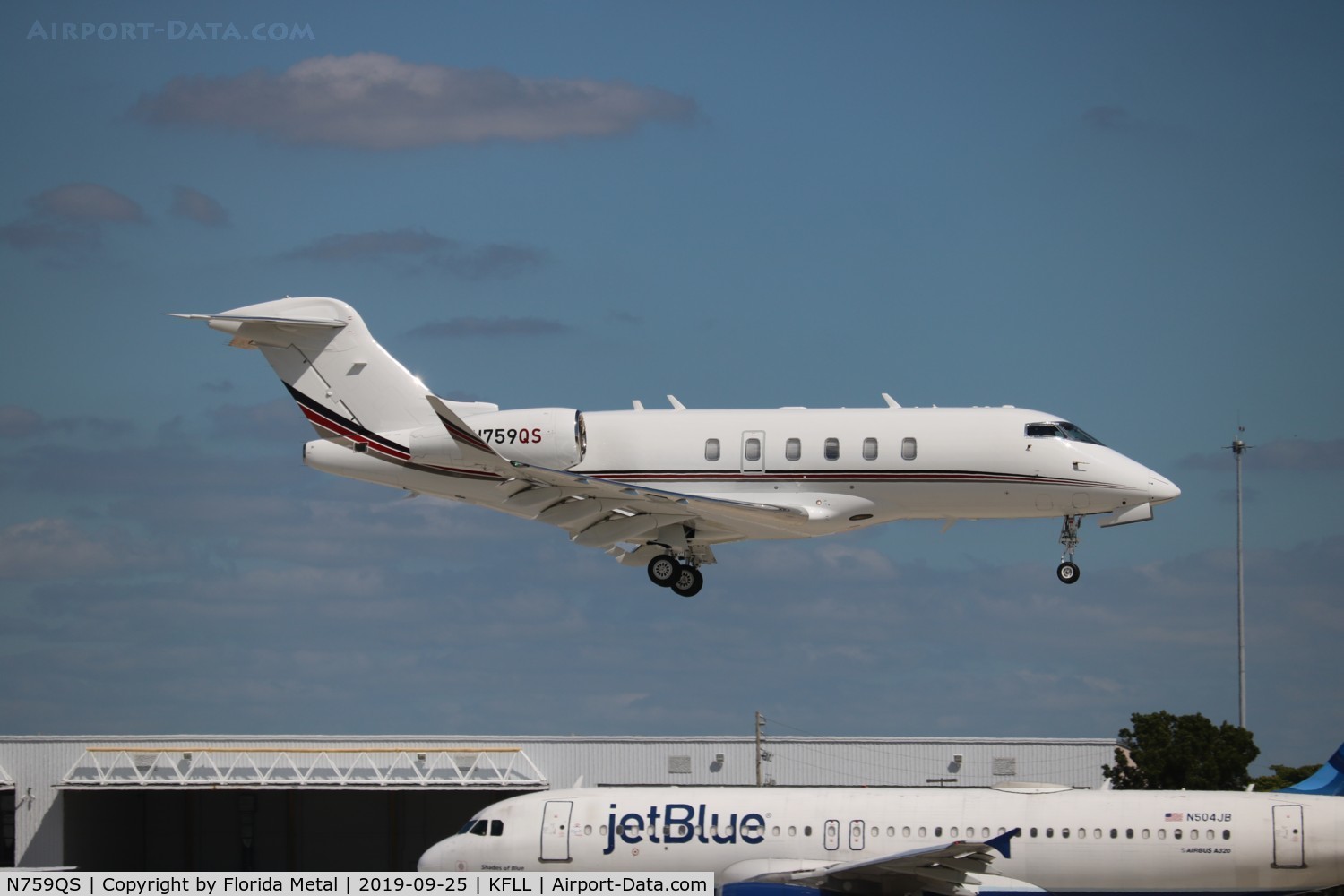 N759QS, 2018 Bombardier Challenger 350 (BD-100-1A10) C/N 20753, Challenger 350