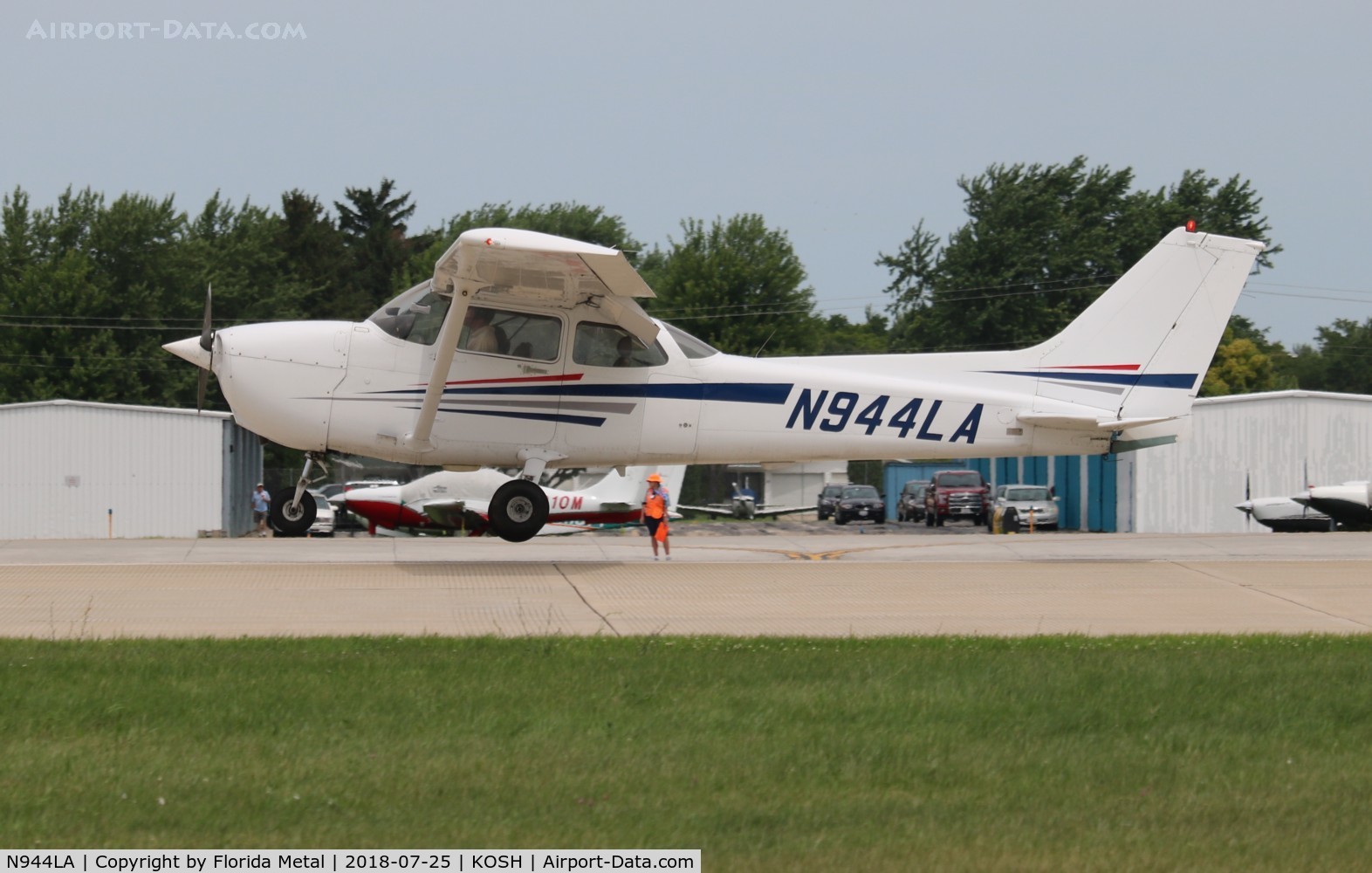 N944LA, 1998 Cessna 172R C/N 17280659, Cessna 172R