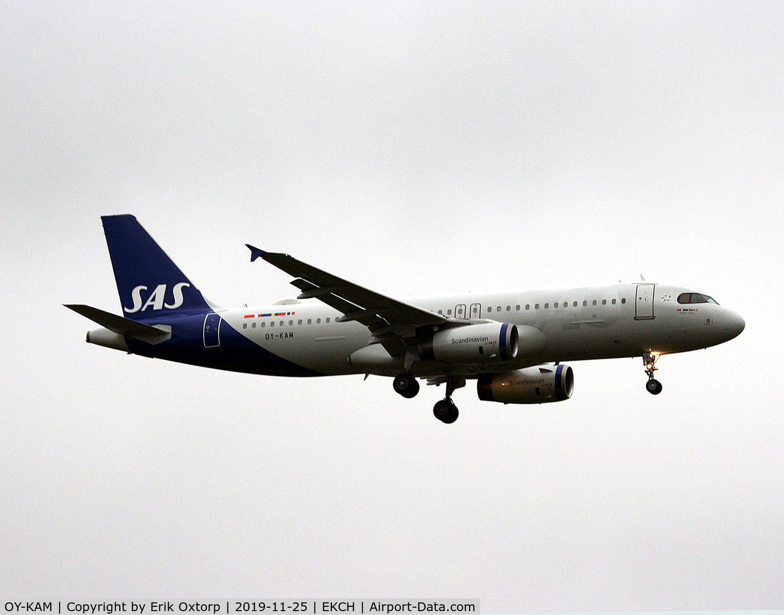 OY-KAM, 2006 Airbus A320-232 C/N 2911, OY.KAM now painted in the new SAS design