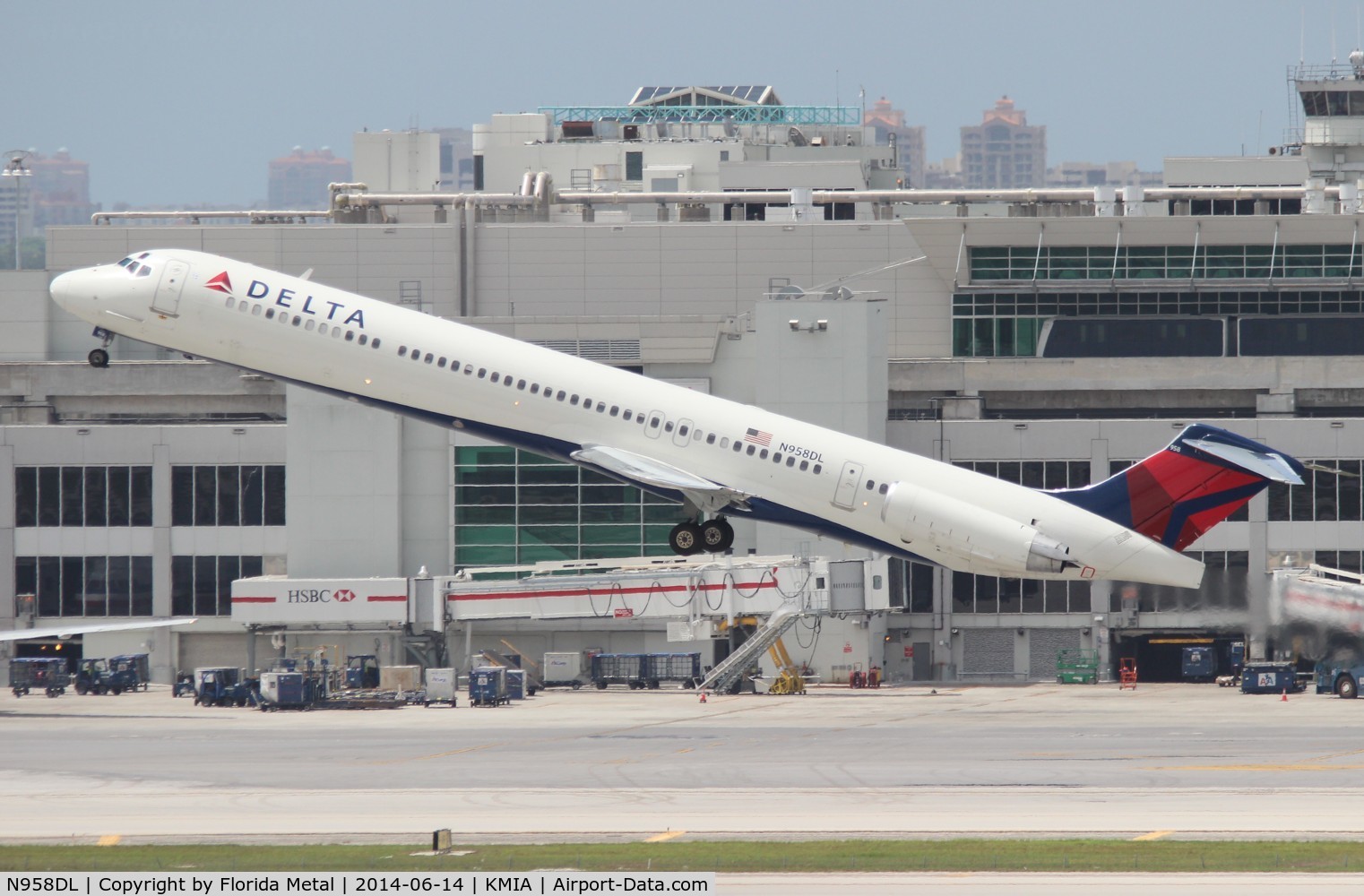 N958DL, 1990 McDonnell Douglas MD-88 C/N 49977, Delta