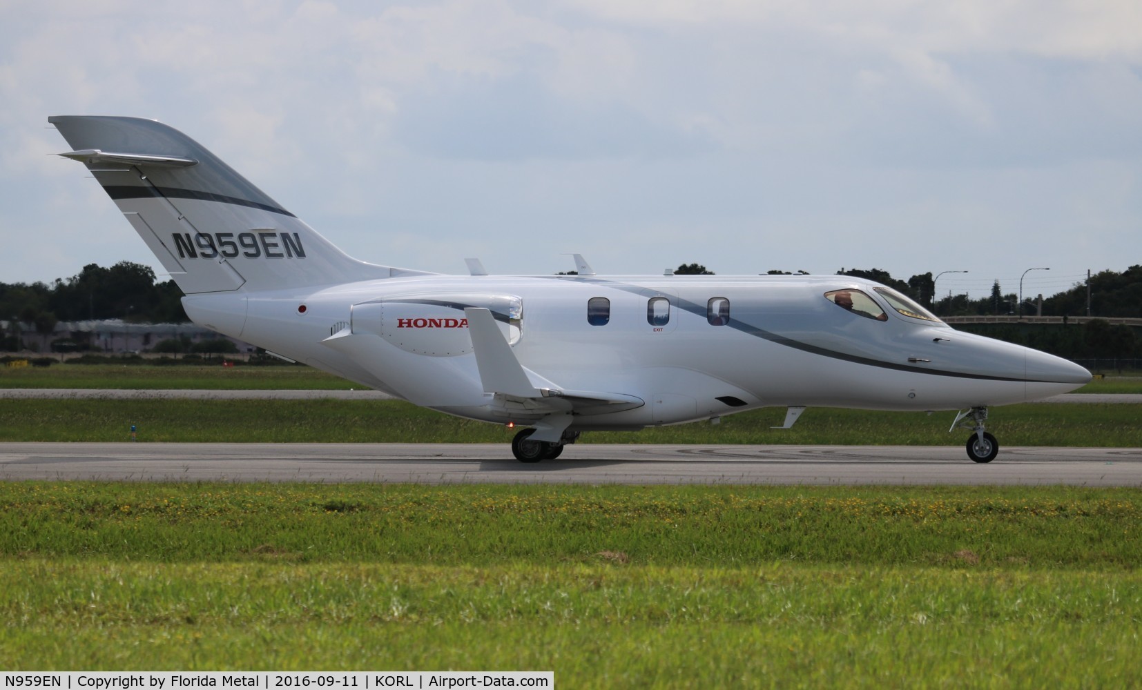 N959EN, 2015 Honda HA-420 HondaJet C/N 42000012, HondaJet