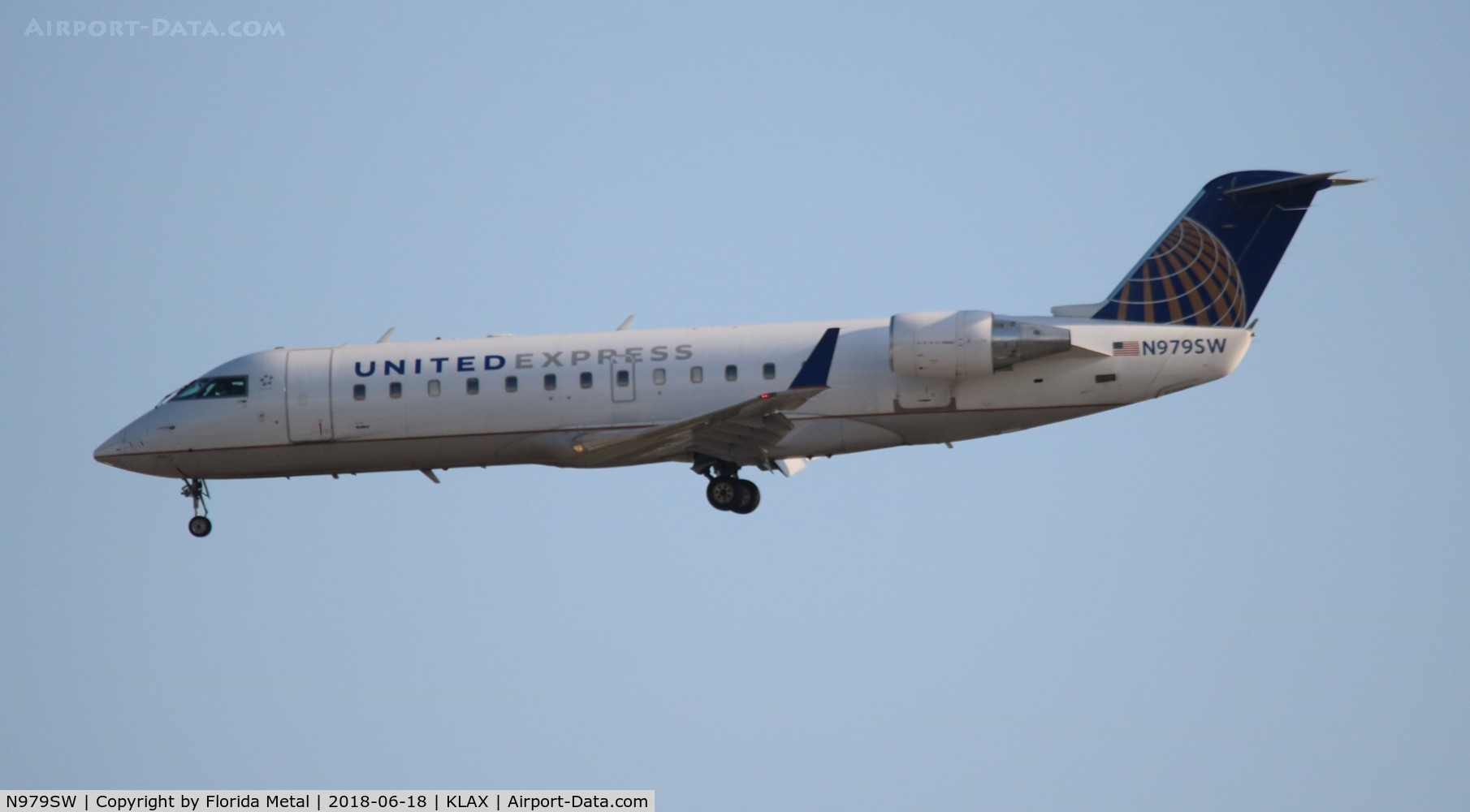 N979SW, 2004 Bombardier CRJ-200ER (CL-600-2B19) C/N 7954, United Express