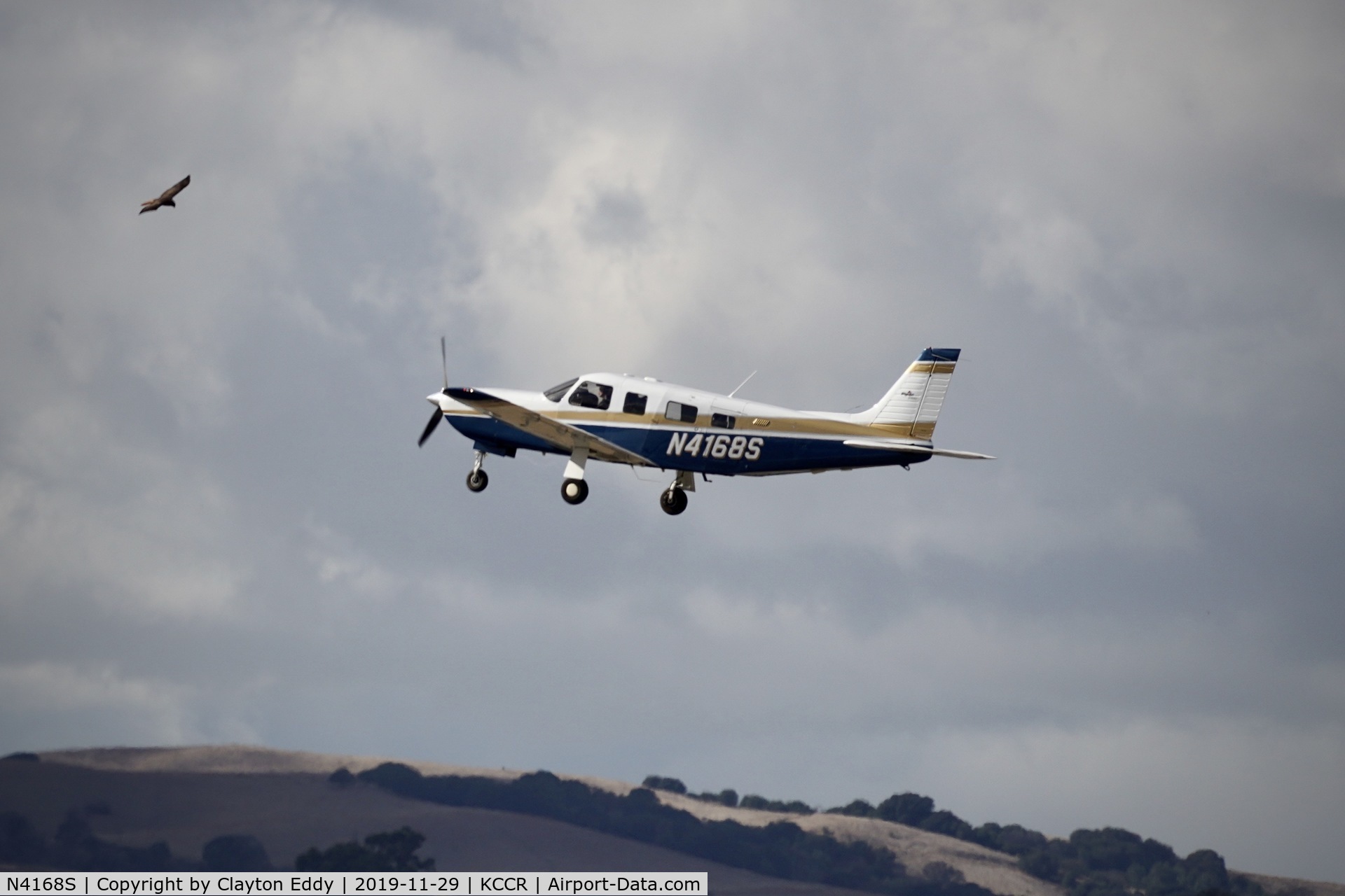 N4168S, 2000 Piper PA-32R-301T Turbo Saratoga C/N 3257159, Buchanan Field Concord California 2019.